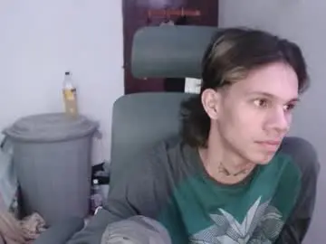 Chaturbate Nude Webcam of andy_dan1