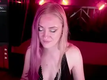 Chaturbate Sex Cam of dramaquenn