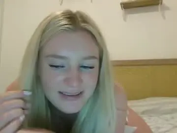 Chaturbate Watch Live Sex Cams of lily_fox01