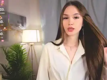 Chaturbate Live Sex Cam of alyshaplescia