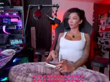 Chaturbate Best Webcam of evelyne92