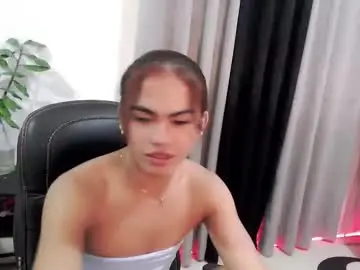 Chaturbate Live Sex Cam of urbaby_anthony