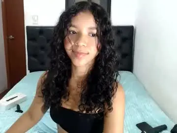 Chaturbate Live Sex Cam of sweet_petite15