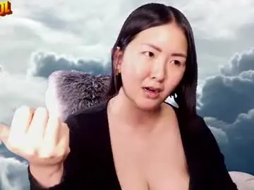 Chaturbate Live Sex Cam of itshoneyli