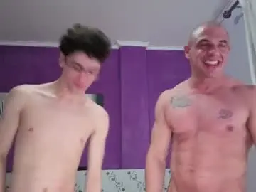Chaturbate Adult Video Chat of twinkanddaddy_69