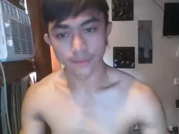 Chaturbate Live Sex Cam of cutie_hunk69