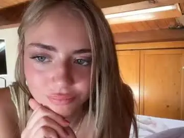 Chaturbate Adult Webcam of honeyyy95