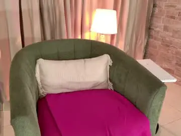 Chaturbate Sex Chat of mialuxx