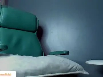 Chaturbate Nude Webcam of noahcrux