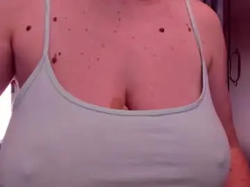 Chaturbate Live Sex Cam of katynextdoor