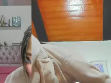 Chaturbate Adult Video Chat of sharlotte_sexx