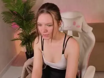 Chaturbate Nude Webcam of kira_hatti