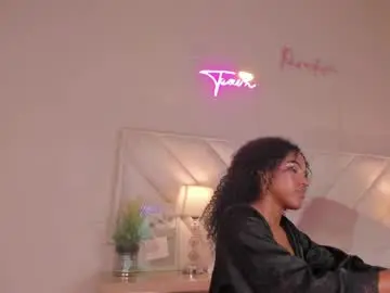Chaturbate Live Sex Cam of tyla_cb