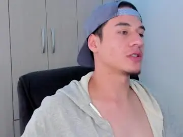 Chaturbate Best live sex cam show of dominic_radccliffe