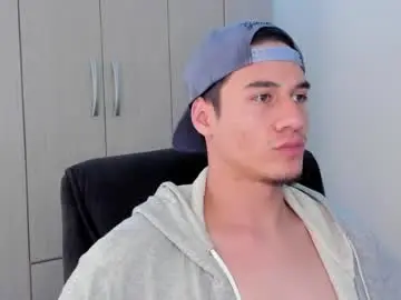 Chaturbate Live Sex Cam of dominic_radccliffe
