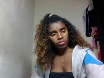 Chaturbate Nude Webcam of elina981