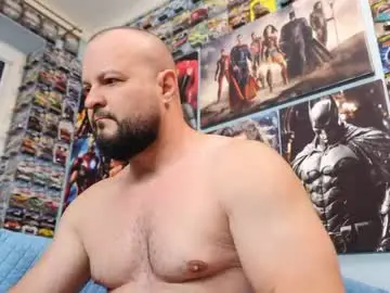 Chaturbate Best live sex cam show of muscular_bear