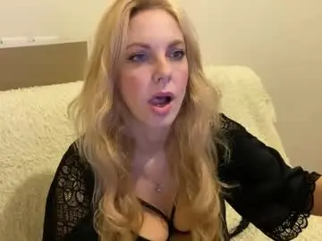 Chaturbate Live Sex Cam of allmaybe