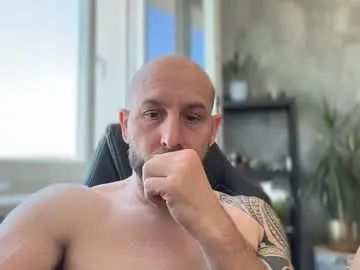 Chaturbate Live Sex Cam of tommyx01