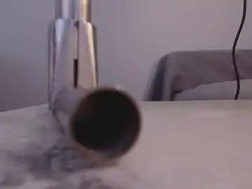 Chaturbate Live Sex Cam of lusciouslipsxx