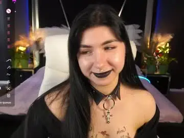 Chaturbate Live Sex Cam of emilycandys