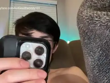 Chaturbate Free Porn Cam of hottiewithabody101