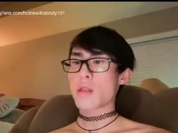 Chaturbate Free Live Porn of hottiewithabody101