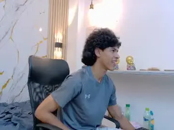 Chaturbate Live Sex of zayn_fox32