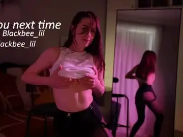 Chaturbate Live Porn of _blackbee_