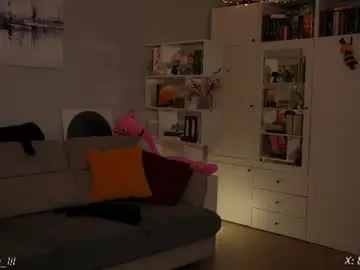 Chaturbate Free Porn Cam of _blackbee_