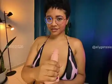 Chaturbate Adult Video Chat of allygonzalez18