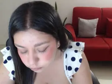 Chaturbate Adult Video Chat of holly_itzel
