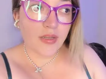 Chaturbate Live Sex Cam of naty__mature_