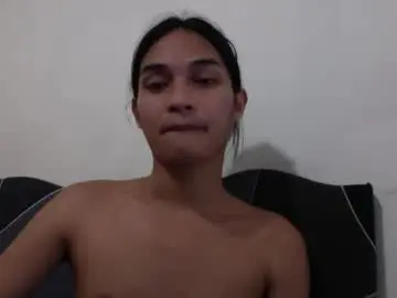 Chaturbate Live Sex Cam of ellorrey