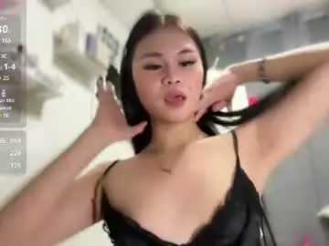 Chaturbate Free Porn Cam of naughtymira888