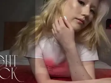 Chaturbate Live Sex Cam of joan_kiss
