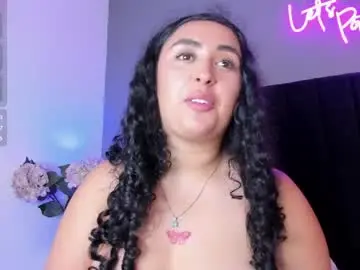 Chaturbate Adult Video Chat of isaxcurves