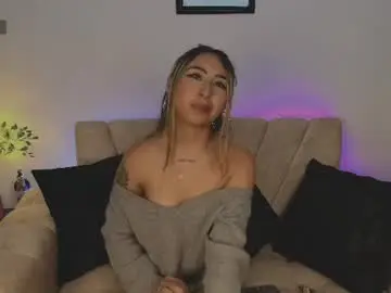 Chaturbate Nude Webcam of cloe_martinezz_