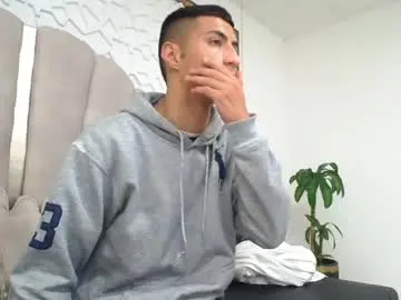Chaturbate Live Porn of mr_porn_9