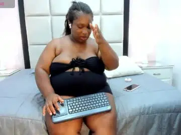 Chaturbate Sex Cam of treisyvixen