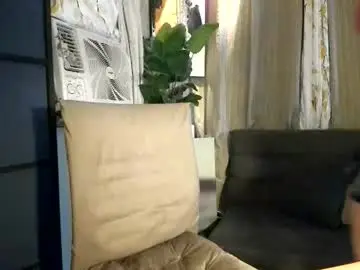 Chaturbate Live Porn of kylie_iyutera