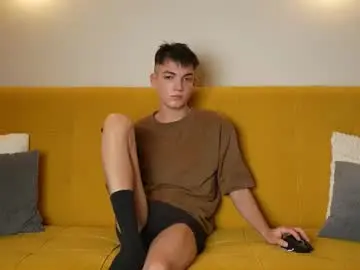 Chaturbate Best live sex cam show of mattyaiden