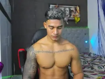 Chaturbate Live Sex Cam of luigi_hot_