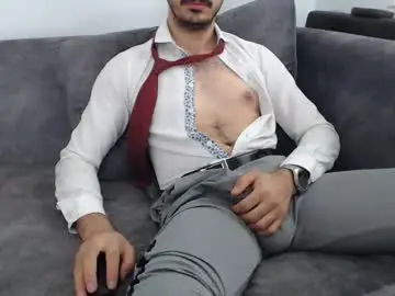 Chaturbate Nude Webcam of dirtyybooyy77