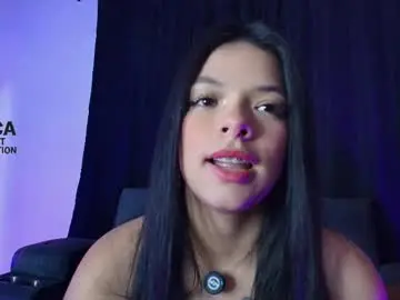 Chaturbate Watch Live Sex Cams of yungelitamor_