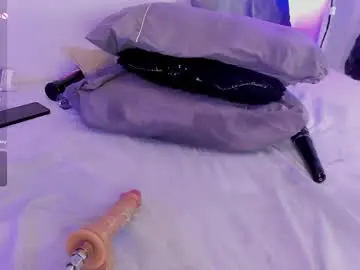 Chaturbate Live Sex Cam of emmarouss1