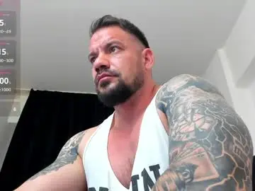 Chaturbate Live Sex Cam of mikebigboy31