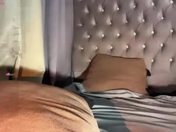 Chaturbate Live Sex Cam of sexygigi_xox