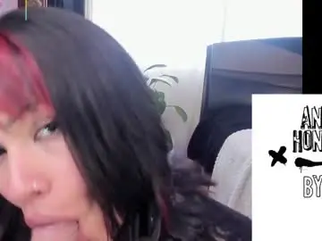 Chaturbate Watch Live Sex Cams of anhiahoney02