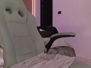 Chaturbate Adult Video Chat of mr_mikee_